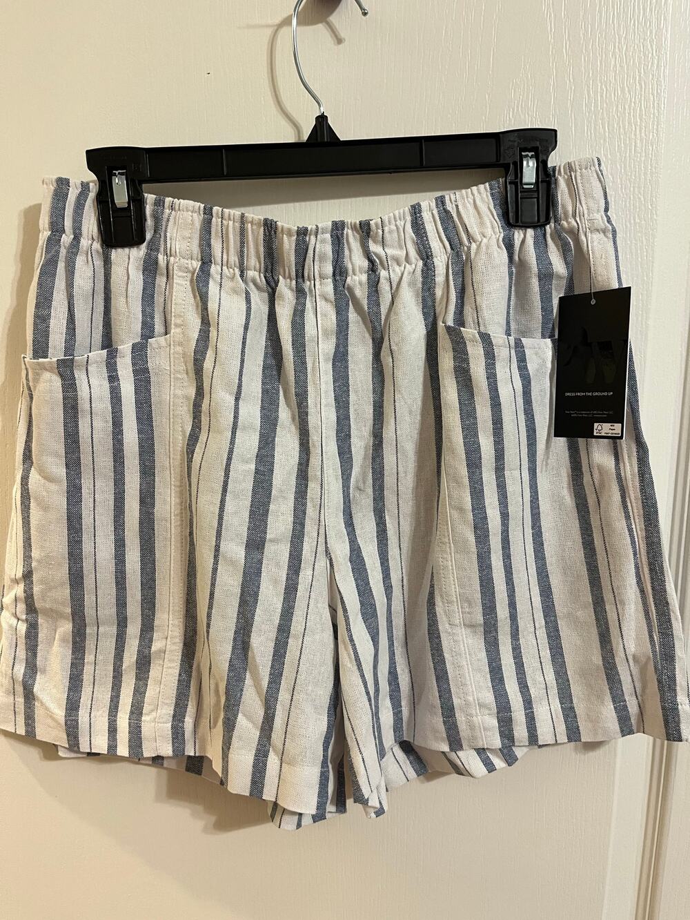 Nine West Jeans Stripped Soft Easy Stripe Stonewashed Shorts Sz M NWT White Blue